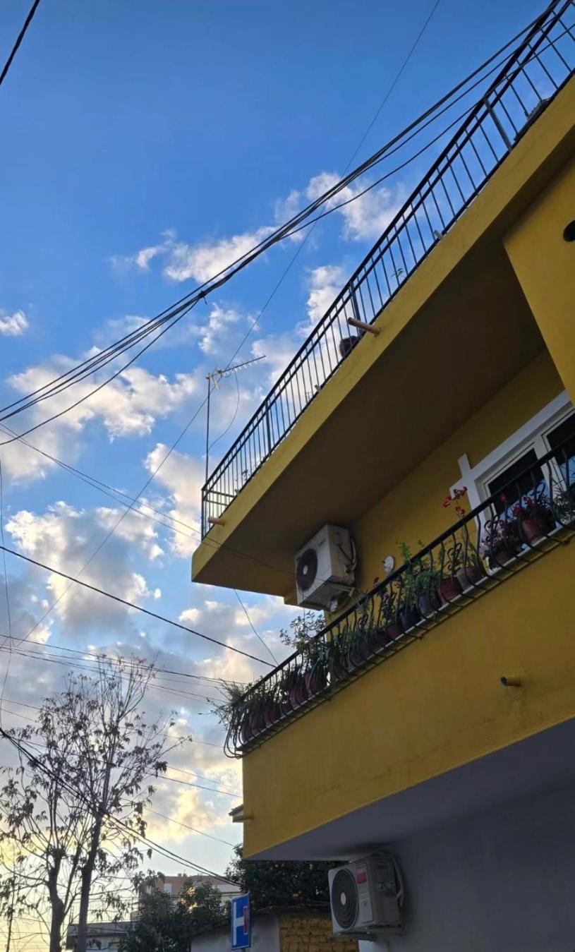 Appartement Cozy Centrally Located For Two 2, 10 Min Walk From Center Tirana